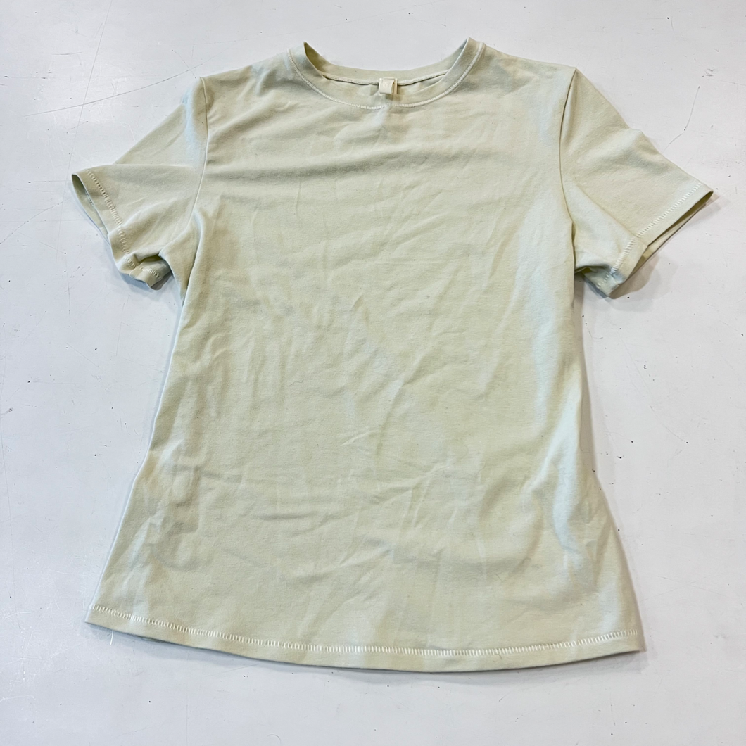 Skims T-Shirt Size Medium