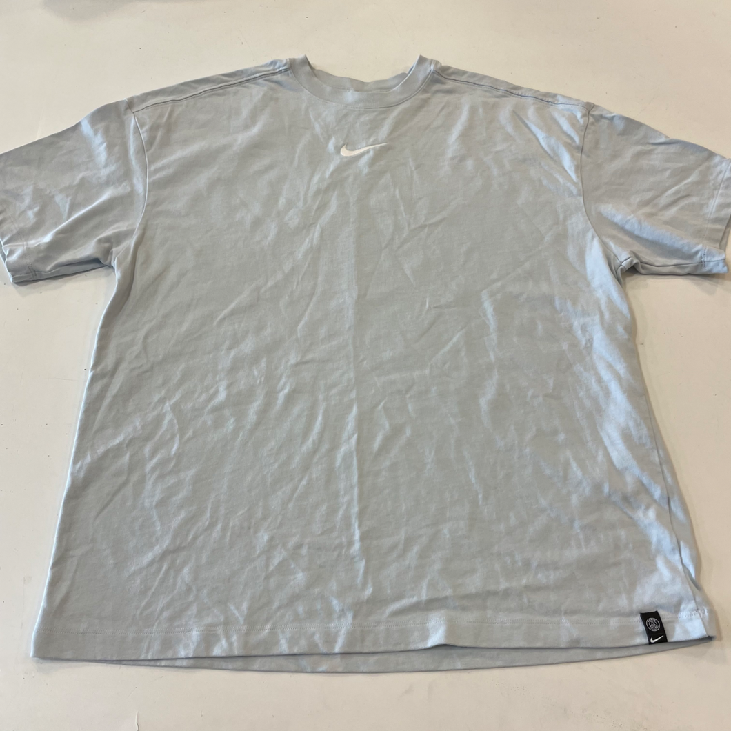 Nike T-shirt Size Medium